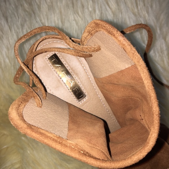 Tahari suede wedges - Picture 3 of 4
